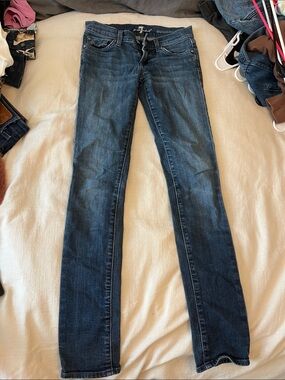 7 For All Mankind Skinny Jeans in Dark Blue Wash